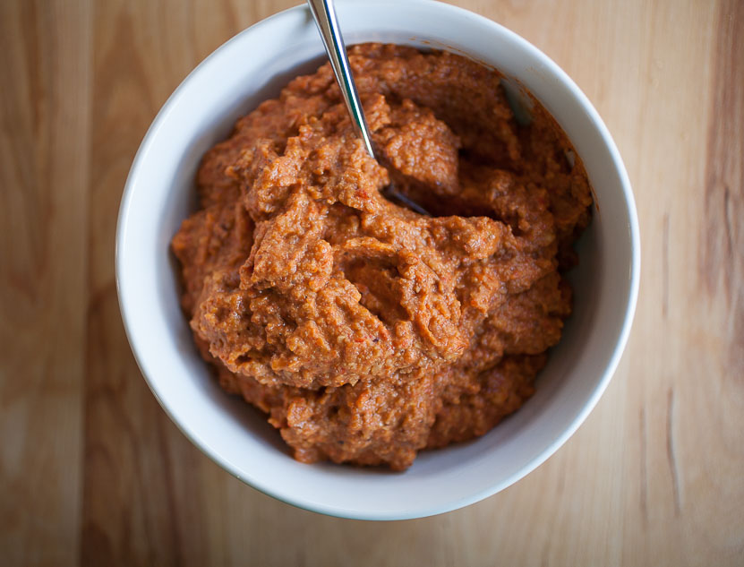 Farmers market romesco sauce: this Spanish spread is rich, bright, and as good on roasted veggies and meats as in a sandwich!