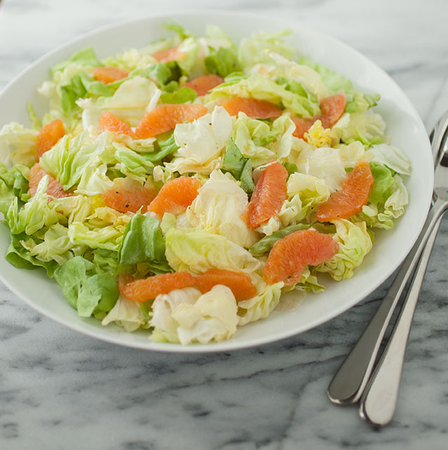 If you’re looking for fresh, this winter citrus salad is it. Light, refreshing, and easy to make, it’s the guaranteed to brighten your meal!