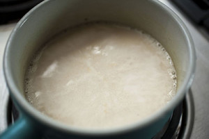 Simmering milk for hot chocolate