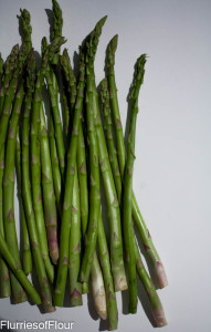 bunch of asparagus 