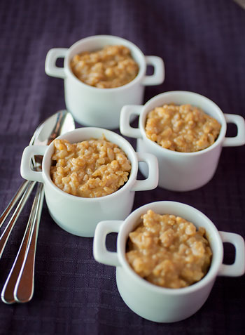 Sweet, creamy, dreamy and full of pumpkin spice flavor, this pumpkin spice rice pudding is dairy-free, gluten-free, and also ready in thirty minutes! 