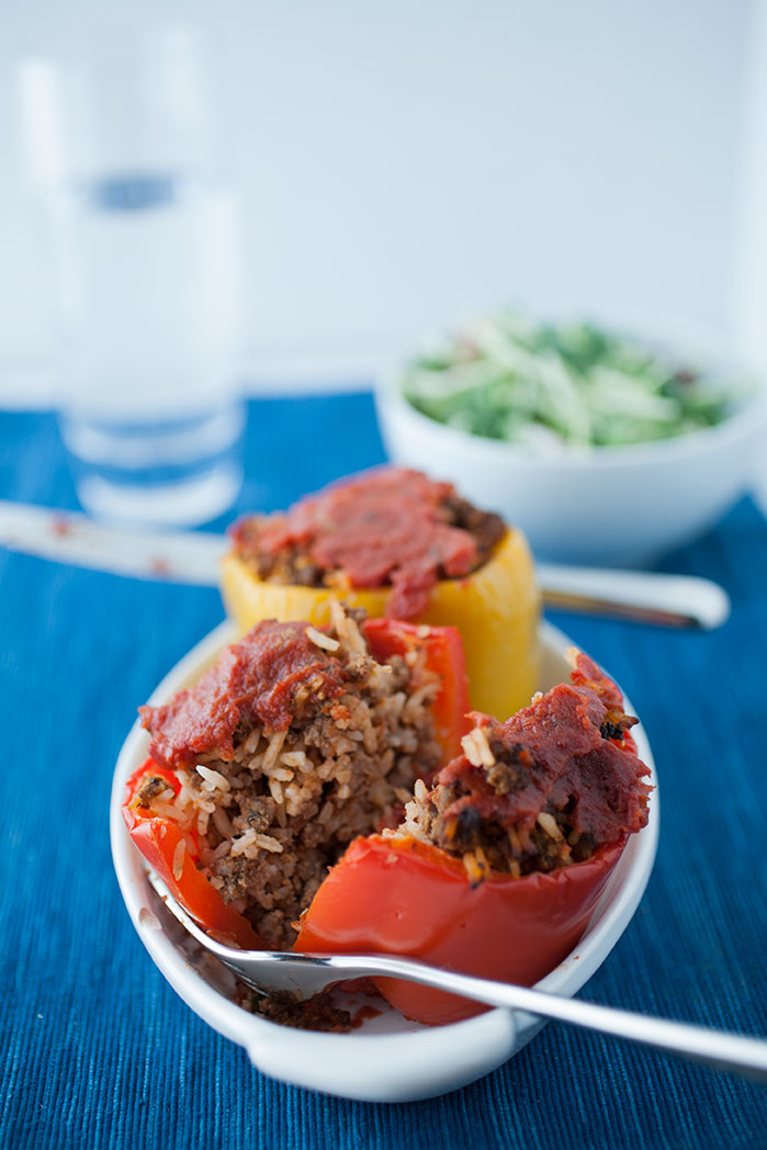 Do-it-yourself stuffed peppers: they’re quick, easy, delicious, healthy and you can customize them to your heart’s content using this handy guide! 